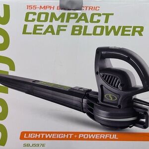 Black Compact Leaf Blower (can also be used for snow blowing)